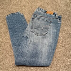American Eagle Outfitters Light Blue Skinny Jeans